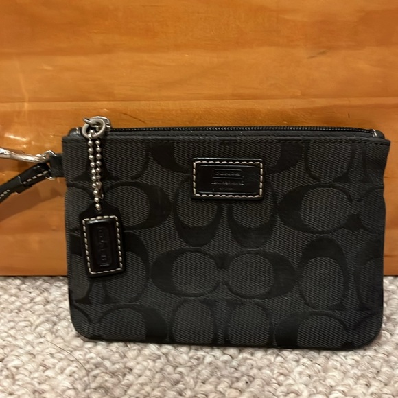 Coach Wristlet - Picture 2 of 5